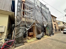 【東京都/練馬区石神井台】練馬区石神井台7丁目　新築戸建　A号棟/全2号棟 建築中の外観：全2棟現場　写真右側