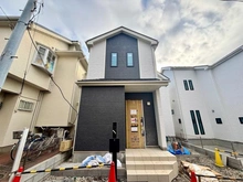 【東京都/西東京市東町】西東京市東町5丁目　新築戸建A号棟/全2棟 建築中の外観：全2棟現場　写真中央