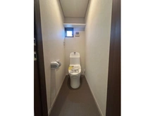 【東京都/武蔵野市西久保】アルディ（武蔵野市西久保3丁目　賃貸併用住宅） トイレ：2階