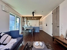 【東京都/三鷹市上連雀】三鷹市上連雀8丁目　新築戸建　3号棟/全4号棟 リビング・ダイニング