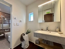 【東京都/三鷹市上連雀】三鷹市上連雀8丁目　新築戸建　3号棟/全4号棟 洗面所