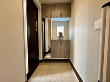 【東京都/三鷹市上連雀】三鷹市上連雀8丁目　新築戸建　3号棟/全4号棟 玄関