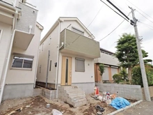 【東京都/西東京市ひばりが丘北】西東京市ひばりが丘北4丁目　2号棟/全2号棟 建築中の外観：全2棟/右側