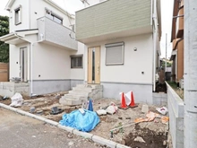【東京都/西東京市ひばりが丘北】西東京市ひばりが丘北4丁目　2号棟/全2号棟 建築中の外観：全2棟/右側