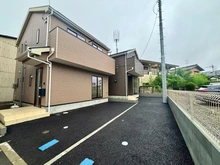 【東京都/西東京市住吉町】西東京市住吉町一丁目　新築戸建　4号棟/全4号棟 アプローチ：全４区画/奥