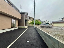 【東京都/西東京市住吉町】西東京市住吉町一丁目　新築戸建　4号棟/全4号棟 アプローチ：全４区画/奥