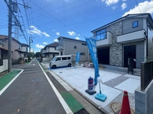 【東京都/三鷹市井口】三鷹市井口5丁目　　新築戸建　2号棟　全4号棟 前面道路：正面/全4棟