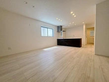 【東京都/三鷹市井口】三鷹市井口5丁目　　新築戸建　2号棟　全4号棟 リビング・ダイニング