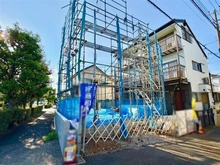 【東京都/調布市染地】調布市染地1丁目　新築戸建 建築中の外観