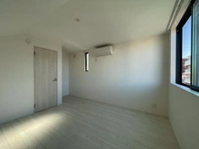 【神奈川県/横浜市鶴見区向井町】横浜市鶴見区向井町4丁目 中古一戸建て 洋室