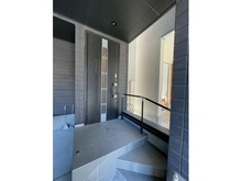 【神奈川県/横浜市鶴見区向井町】横浜市鶴見区向井町4丁目 中古一戸建て 玄関