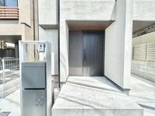 【東京都/世田谷区玉川】世田谷区玉川3丁目 新築戸建て A号棟 玄関