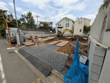 【東京都/世田谷区東玉川】世田谷区東玉川1丁目　B号棟 現地（建築前）：全2棟現場（対象不動産写真手前）