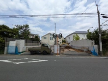 【東京都/世田谷区東玉川】世田谷区東玉川1丁目　A号棟 現地（建築前）：全2棟現場（対象不動産写真左側）