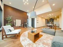 【東京都/大田区北千束】大田区北千束3丁目　新築戸建 LDK：32.8帖。天井高3.6ｍ。