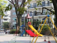 【東京都/目黒区駒場】目黒区駒場1丁目　中古戸建て 鍋島松濤公園（現地より約486m）