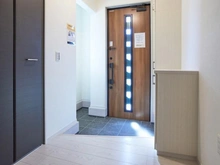 【東京都/稲城市坂浜】稲城市坂浜4丁目　新築戸建1号棟 玄関