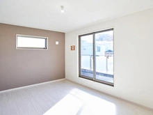 【東京都/稲城市坂浜】稲城市坂浜4丁目　新築戸建1号棟 洋室：約8.7帖