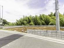 【東京都/稲城市坂浜】稲城市坂浜4丁目　新築戸建2号棟 現地（建築前）：全3棟