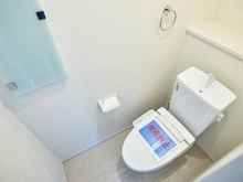 【東京都/稲城市坂浜】稲城市坂浜4丁目　新築戸建2号棟 トイレ：1階