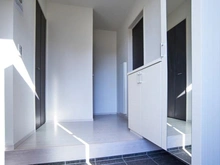 【東京都/稲城市坂浜】稲城市坂浜4丁目　新築戸建2号棟 玄関