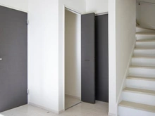 【東京都/稲城市坂浜】稲城市坂浜4丁目　新築戸建2号棟 廊下：1階廊下収納