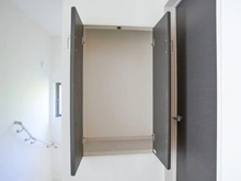 【東京都/稲城市坂浜】稲城市坂浜4丁目　新築戸建2号棟 廊下：2階廊下収納