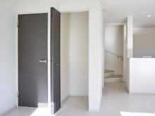 【東京都/稲城市坂浜】稲城市坂浜4丁目　新築戸建3号棟 LDK：収納