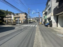 【神奈川県/川崎市多摩区長沢】川崎市多摩区長沢2丁目　中古戸建 前面道路