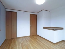 【神奈川県/川崎市多摩区長沢】川崎市多摩区長沢2丁目　中古戸建 洋室：約7.0帖