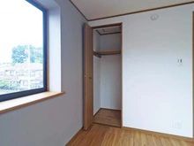 【神奈川県/川崎市多摩区長沢】川崎市多摩区長沢2丁目　中古戸建 洋室：約7.0帖