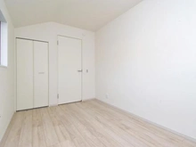 【神奈川県/川崎市麻生区王禅寺東】川崎市麻生区王禅寺東6丁目　新築戸建3号棟 洋室：約5.0帖