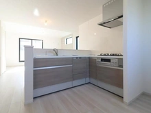 【東京都/足立区本木南町】足立区本木南町　新築戸建1号棟 キッチン：L字型