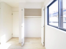 【東京都/府中市浅間町】府中市浅間町4丁目新築戸建【2号棟】 洋室：約8.3帖