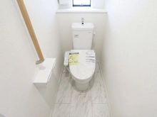 【東京都/府中市四谷】府中市四谷3丁目　新築戸建M号棟 トイレ：1階
