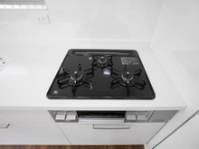 【東京都/町田市野津田町】町田市野津田町 中古戸建 キッチン:三口コンロ