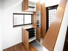 【東京都/町田市野津田町】町田市野津田町 中古戸建 玄関