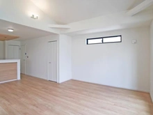 【東京都/三鷹市深大寺】三鷹市深大寺3丁目新築戸建1号棟 LDK:約19.7帖
床暖房付き