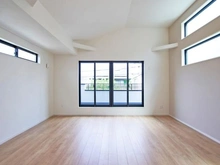 【東京都/三鷹市深大寺】三鷹市深大寺3丁目新築戸建1号棟 リビング・ダイニング:床暖房付き