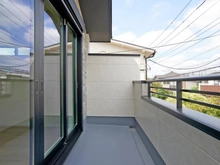 【東京都/三鷹市深大寺】三鷹市深大寺3丁目新築戸建1号棟 バルコニー