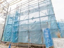 【東京都/日野市平山】日野市平山5丁目　新築戸建3号棟 建築中の外観：全3棟