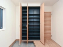 【神奈川県/相模原市南区大野台】相模原市南区大野台3丁目 　新築戸建1号棟 玄関