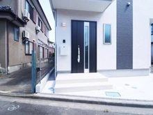 【神奈川県/相模原市南区御園】相模原市南区御園5丁目　新築戸建 玄関