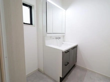 【神奈川県/平塚市高浜台】平塚市高浜台 2号棟 洗面室