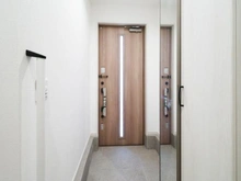 【神奈川県/平塚市高浜台】平塚市高浜台 2号棟 玄関