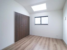 【神奈川県/相模原市南区東大沼】相模原市南区東大沼4丁目　新築戸建1号棟 洋室：約6.0帖