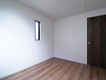 【神奈川県/相模原市南区東大沼】相模原市南区東大沼4丁目　新築戸建1号棟 洋室：約6.0帖