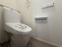 【神奈川県/秦野市今泉】秦野今泉新築戸建【2号棟】 トイレ