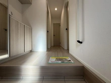 【神奈川県/秦野市今泉】秦野今泉新築戸建【2号棟】 玄関