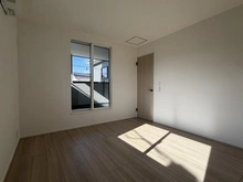 【神奈川県/秦野市今泉】秦野今泉新築戸建【2号棟】 洋室：約7.0帖